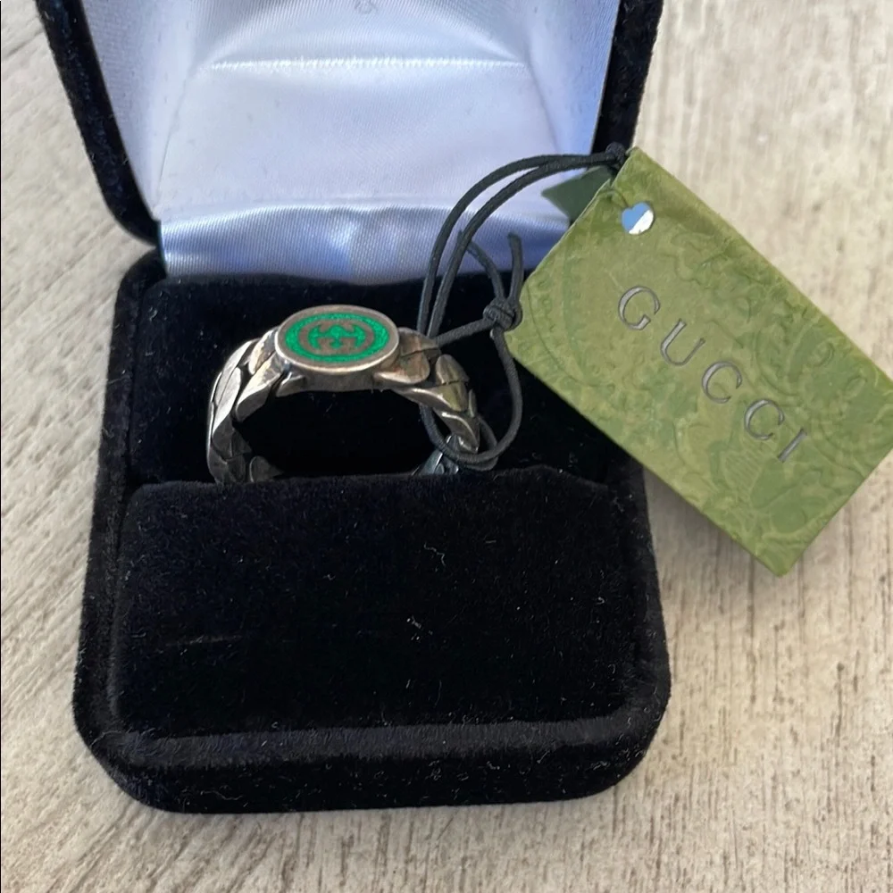 Gucci Silver-Tone Braided Ring with Green Logo